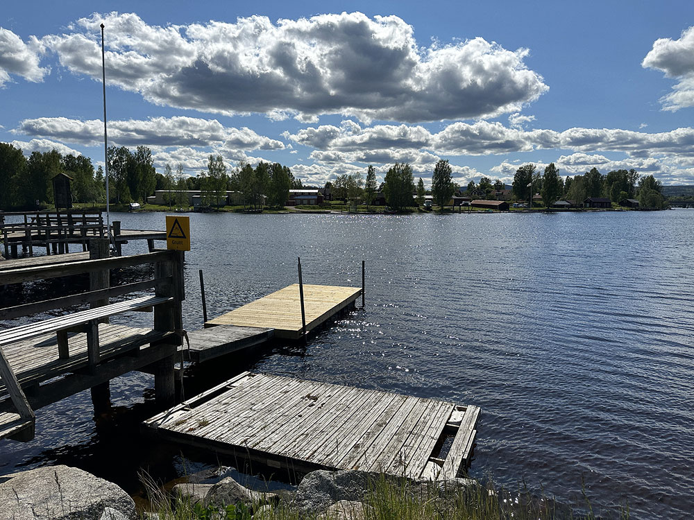 Ny flytbrygga vid Tibble bystuga